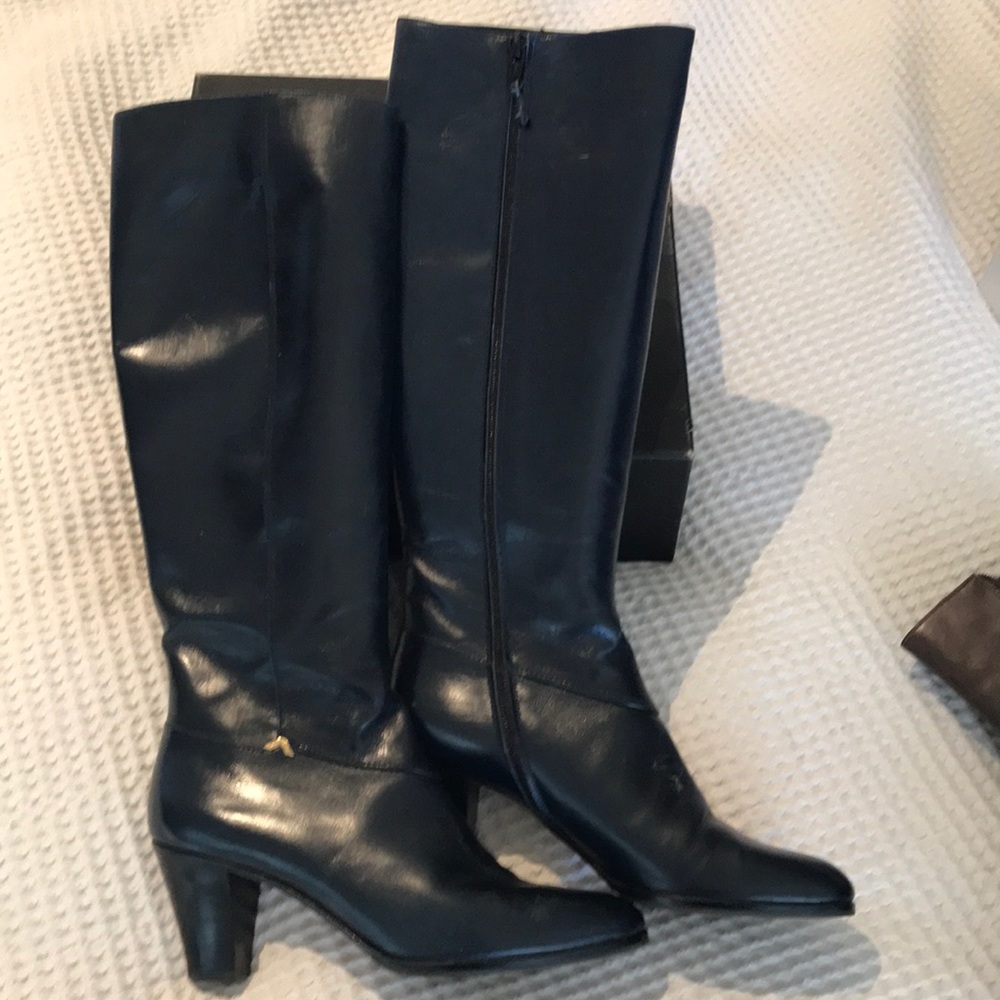 Navy Salvatore Ferragamo boots
